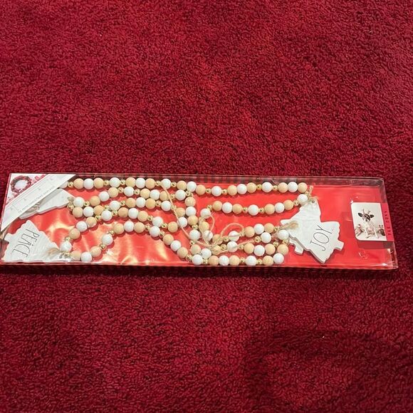 NIB Rae Dunn Christmas garland - Picture 1 of 2